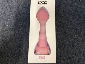 lot 82 image: Pop Sonic Spade Facial Cleasner and Massager