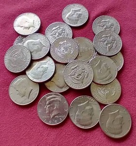 lot 23 image: (20) Kennedy Half Dollars