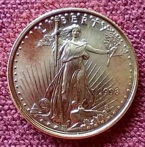 lot 32 image: 1998 110th oz Gold Eagle