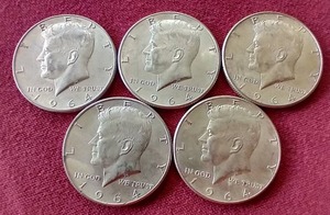 lot 51 image: (5) 90% Silver Kennedy Half Dollars
