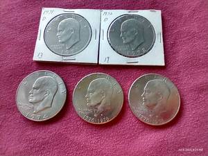 lot 67 image: (5) Eisenhower Dollars