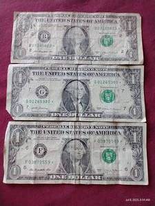 lot 86 image: (3) $1 Star Notes