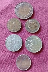 lot 92 image: (6) Vintage Canadian Coins