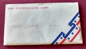 lot 113 image: 1983 Uncirculated Coin Set