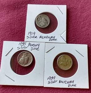 lot 121 image: (3) Mercury Dimes