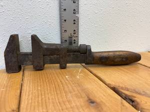 lot 8-J2025 image: Antique Adjustable Wrench (Monkey Wrench)  P.S. & W Co.