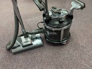 lot 13-J2025 image: Older Model Queen Majestic Filter  Excellent Working Condition