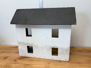 lot 26-J2025 image: Antique Homemade Dollhouse  Four Rooms