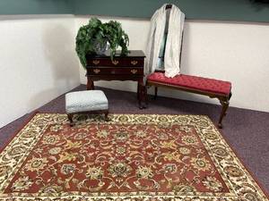 lot 29-J2025 image: Miniature Chippendale side table, Dalen 7x5 Rug, couch seat, China vase, Ottoman and mirror