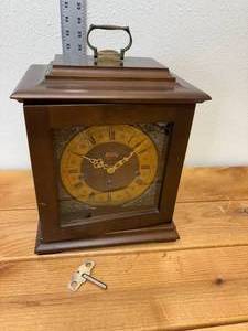 lot 79-J2025 image: Vintage Welby 2-Jewel Mantel Clock  Quarter Hour Chimes, Key-Wound & Working