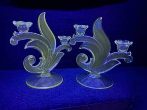 lot 105-J2025 image: Pair of Mid-Century Uranium Glass Duncan & Miller Canterbury Double Light Candlesticks
