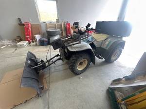 lot 1 image: Kawasaki Bayou 400 4 Wheeler with Plow