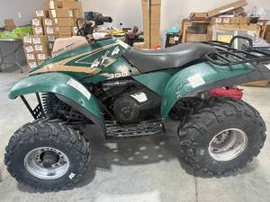 lot 2 image: Polaris 300 4x4 ATV