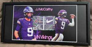 JJ MCCARTHY SPECTRA FOTL GENESIS ROOKIE PATCH AUTO 3/4 NIKE SWOOSH BOOKLET WITH CUSTOM FRAME