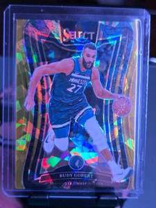 lot 13 image: RUDY GOBERT 2024-25 PANINI SELECT MEZZANINE LEVEL GOLD 0710