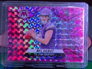 lot 113 image: JJ MCCARTHY 2024 PANINI MOSIAC PINK PRIZM ROOKIE CARD