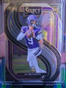 lot 104 image: JJ MCCARTHY 2024 PANINI PRIZM PREMIER LEVEL ROOKIE CARD