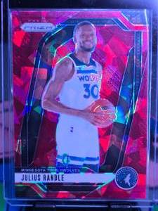 lot 225 image: JULIUS RANDLE 2024-25 PANINI PRIZM RED CRACKED ICE