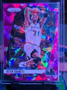 lot 298 image: KEVIN GARNETT 2024-25 PANINI PRIZM PINK CRACKED ICE
