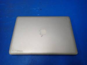 lot 15 image: Apple&nbspMacBookPro92 A1278 &nbspINTEL CORE I5-3210M 2.5 Ghz  4GB DDR3 RAM  500GB SSD  13.3 screen with 1280 x 800 Resolution  Includes IOS  No Charger &nbspdented corner with cracked glass