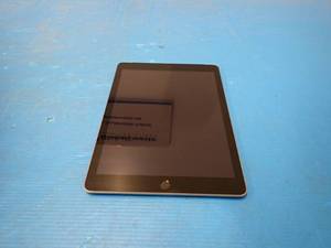 lot 40 image: Apple&nbspipad 9.7 A1823  128GB of storage  Cellular Carrier Unlocked  Includes Charging Cable 