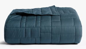 lot 290 image: Cozy Block Quilt - Parachute