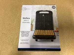 lot 436 image: Mainstays 4 Slice Waffle Maker, Removable Plates, Black Matte, Model MS8400778514-1