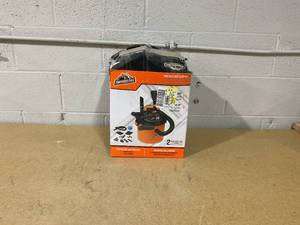 lot 339 image: Armor All 2.5 Gallon 2 Peak HP Wet Dry Vacuum