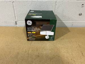 lot 342 image: GE Outdoor Security Flood Lights, Adjustable 2-Head Light with Motion & Dusk to Dawn Sensor, Solar Light, 1800 Lumens