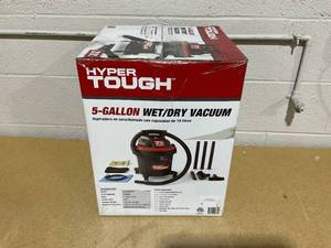 lot 164 image: Hyper Tough 5 Gallon 4 HP WetDry Vacuum