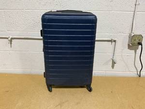 lot 175 image: Protege Vacationer 24 Hardside Upright Luggage