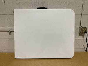 lot 176 image: Cosco 6 Foot Premium Folding Table