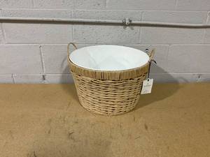 lot 398 image: 23L Woven Wrapped Metal Beverage Tub - Hearth & Hand