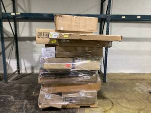 lot 903 image: Wholesale Pallet of Miscellaneous Items