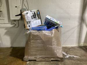 lot 908 image: Wholesale Pallet of Miscellaneous Items