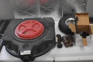 lot 7 image: Oil pan, hitch balls