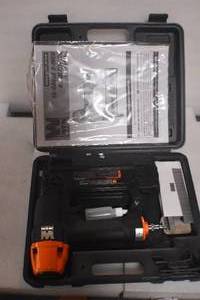 lot 50 image: WEN 61722K 18-Gauge 2-in-1 Pneumatic 2-Inch Brad Nailer and 14-Inch Crown Staple