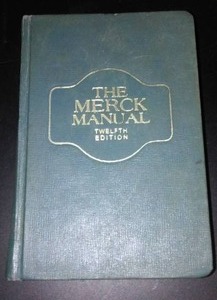 lot 909 image: Vintage and Antique Book  Merck Manual of Diagnosis and Therapy (1972)