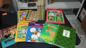 lot 974 image: Vintage and Antique Book    Walt Disney Books (19)