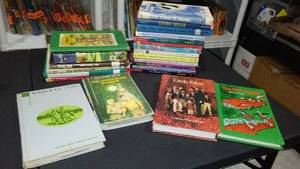 lot 980 image: Vintage and Newer Boys Mystery Adventure and more. (20)