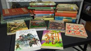 lot 983 image: Vintage and Newer Western, Adventure, History (24)