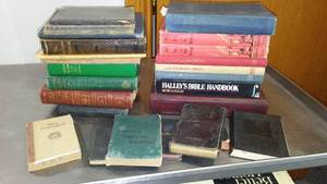 lot 994 image: Bibles, Hymnals, and Religious Reading. (late 1800s and Newer)