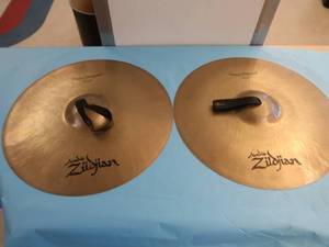 lot 43 image: ABEDIS ZILDJIAN CYMBALS