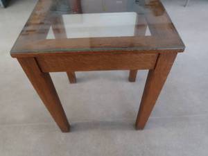 lot 90 image: GLASS TOPPED TABLE