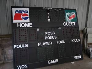 lot 95 image: DAKTRONICS SCOREBOARD