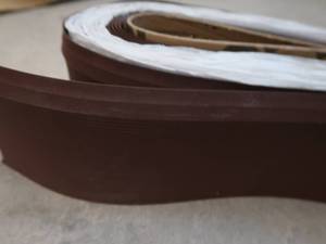 lot 98 image: RUBBER EDGING