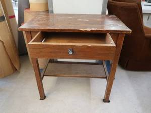 lot 108 image: SOLID WOOD TABLE