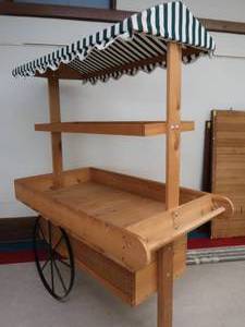 lot 116 image: CUTE CART