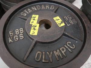 lot 136A image: 2 -35 LB BARBELL WEIGHTS
