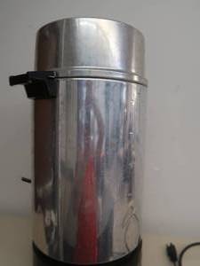 lot 177 image: 100 CUP COFFEE POT
